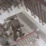 شاهد … إحباط تهريب “طفل” إلى داخل المملكة عبر جسر الملك فهد