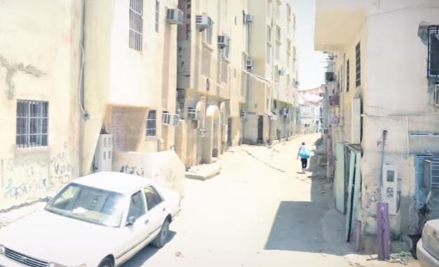 فيديو يكشف أخطر مناطق “المخدرات” في جدة.. ومدمن: الأسعار في متناول يد الأطفال
