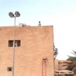 مفحط يصدم بمحول كهرباء في الرياض