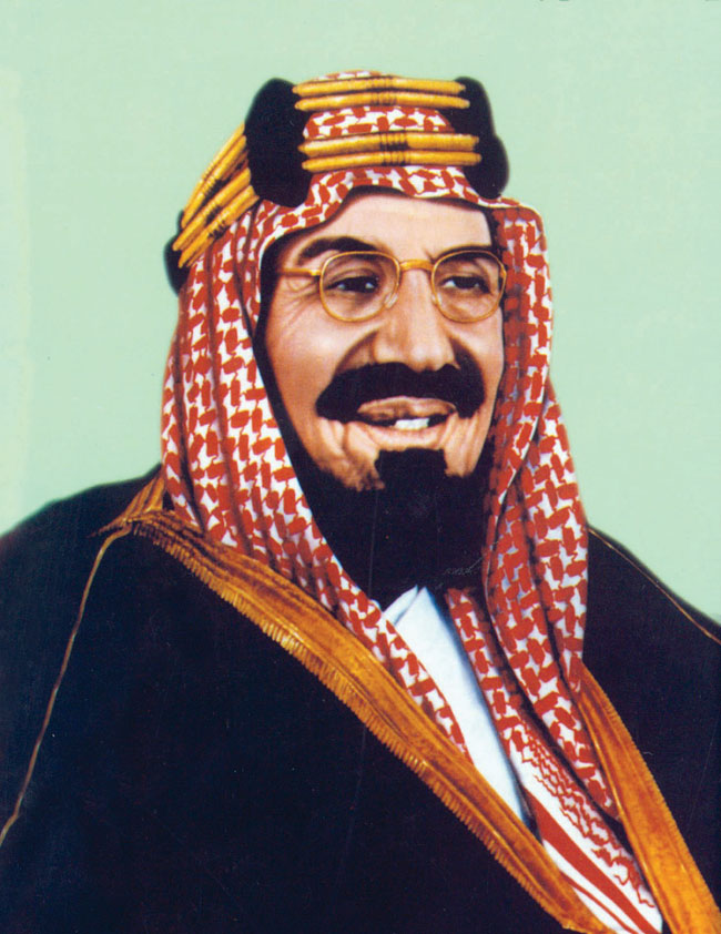 الملك عبدالعزيز.. مسيرة وإنجازات ملك صحيفة الحقيقة نيوز