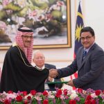 الملك سلمان يتسلم الدكتوراه الفخرية من جامعة ماليزية