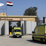 الدكتور الربيعة يزور مركز الخدمات اللوجستية التابع للهلال الأحمر المصري في مدينة العريش