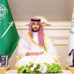 الأمير فيصل بن خالد سلطان يشارك بالعرضة السعودية احتفاءً بـ #عيد_الفطر