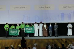 طلاب سعوديون يحصدون جائزة “الأداء المتميز” خلال النهائيات الإقليمية لمسابقة هواوي لتقنية المعلومات والاتصالات