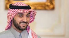 وزير الرياضة السعودي يتلقى التهاني من نظيره المصري بمناسبة فوز #الأخضر على #الأرجنتين