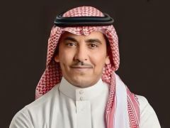 وزير الإعلام يدشّن منصة #سعوديبيديا ضمن #المنتدى_السعودي_للإعلام .