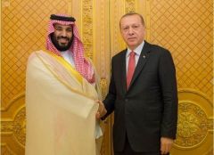 ولي العهد يلتقي الرئيس التركي ويبحثان آخر مستجدات الأحداث في المنطقة