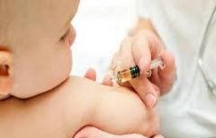 مصادر: إلزام المراكز الصحية بمنح الأطفال التطعيمات واللقاحات اللازمة دون أي شروط