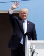 ترامب يغادر أمريكا متجها إلى الرياض