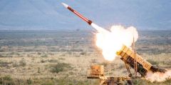 قوات الدفاع الجوي تعترض صاروخاً باليستياً أطلقته ميليشيا الحوثي باتجاه خميس مشيط