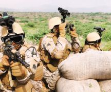 المدفعية تسحق منصات مقذوفات الحوثيين
