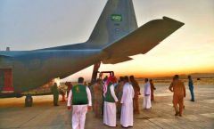 وصول أولى طلائع الجسر الجوي السعودي لمساعدة #الشعب_السوداني