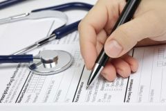 «مصادر»: الرفع بالتأمين الطبي للمواطنين إلى «الجهات العليا»