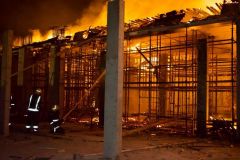السلطات الروسية: 8 قتلى في حريق مبنى في موسكو