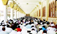 ضيوف الرحمن يؤدون أول جمعة بعد الحج في المسجد النبوي.. اليوم