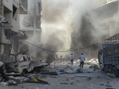 أكثر من 45 قتيلا بغارات روسية وسورية بإدلب وحلب