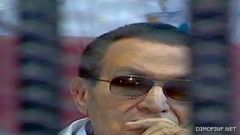 تأجيل نظر قضية إعادة محاكمة الرئيس المصري السابق الى بعد غد