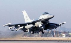 أمريكا تعتزم ارسال اربع طائرات اف-16 إلى مصر