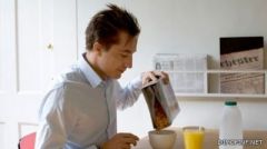 نسيان الفطور يزيد خطر الإصابة بأمراض القلب