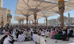 أكثر من نصف مليون مصل يؤدون صلاة أخر جمعة من العام الهجري الحالي بالمسجد النبوي بالمدينة المنورة