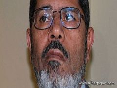 محاكمة مرسي تبدأ غدا ومصر تبحث عن الديمقراطية