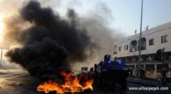 البحرين : المؤبد لاثنين والسجن 15 عاما لآخرين أدينوا بالتورط في حادث مسجد الرفاع