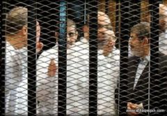 مرسي يطعن أمام القضاء المصري في قرار السيسي بعزله