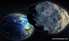 علماء فلك : كويكب يخترق في الغلاف الجوي للارض قبل ارتطامه بها