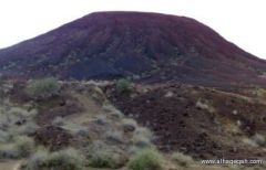 الدفاع المدني: لا صحة لانفجار بركاني بجوار جبل عكوة