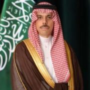 وزير الخارجية يهنئ نظيره الكويتي بمناسبة توليه مهام عمله