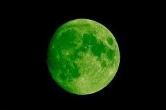 فلكية جدة : القمر الأخضر .. كذبة أبريل