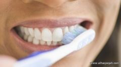 تنظيف الأسنان يساعد في الوقاية من التهاب المفاصل