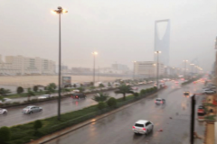 مدني الرياض يحذر من أجواء متقلبة ممطرة اعتباراً من غدٍ الثلاثاء