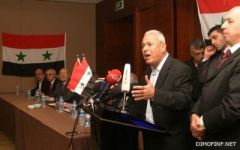 رئيس المجلس الوطني السوري يعلن تخصيص رواتب ثابتة لعناصر الجيش السوري الحر