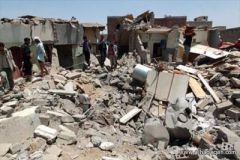 إصابة 3 من حرس صالح خلال غارات على منزله باليمن