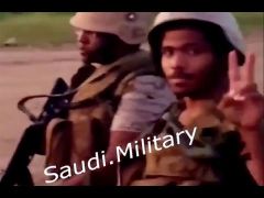 بالفيديو.. ضابط سعودي مُحمّساً زملاءه بأرض المعركة: “خلوا معنوياتكم عالية وتوكلوا على الله هو اللي بينصرنا”