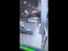 بالفيديو.. سرقة سيارة في تبوك وهروب سيدة كانت داخلها