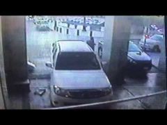 بالفيديو .. لحظة تفجير الانتحاري نفسه بالقرب من المسجد النبوي