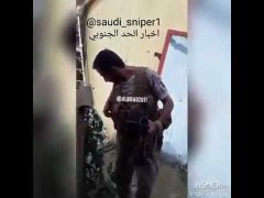 بالفيديو.. المرابطون بالحد الجنوبي يلقنون أحد الحوثيين الشهادة وهو يصارع الموت