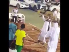 بالفيديو .. إطلاق نار عشوائي في مناسبة اجتماعية كاد يقتل الحاضرين