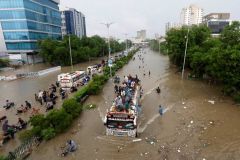 عدد قتلى فيضانات #باكستان يتجاوز 150 وتوقعات بالمزيد