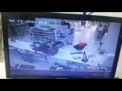 بالفيديو.. الإطاحة بـ3 مقنّعين سطو على صيدلية في جدة