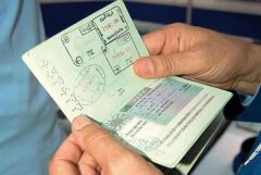 إلغاء لاصق تأشيرات العمرة الصادرة من ممثليات المملكة في 7 دول