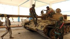 الجيش الليبي يستعيد منطقتين من داعش في بنغازي
