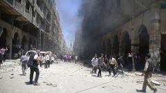 قوات الأسد تقصف ريف دمشق وتشتبك مع المعارضة