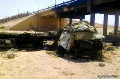 احتراق 300 ألف قداحة بعد سقوط شاحنة من جسر في محافظة حقل وإصابة قائدها