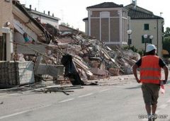 زلزال يضرب شرق ايطاليا ويحصد 16 ضحية