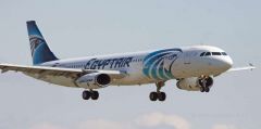 “مصر‬ للطيران” تعلن اختفاء طائرة مصرية قادمة من ‫باريس‬ على متنها 59 راكبا