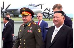 #زعيم_كوريا_الشمالية يلتقي بـ #وزير_الدفاع_الروسي