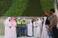 تدشين مبادرة مشروع الغطاء النباتي بساحات المسجد الحرام
